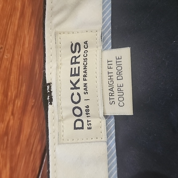 Dockers straight fit dress pants Size 40 x 32 EUC - Picture 3 of 7